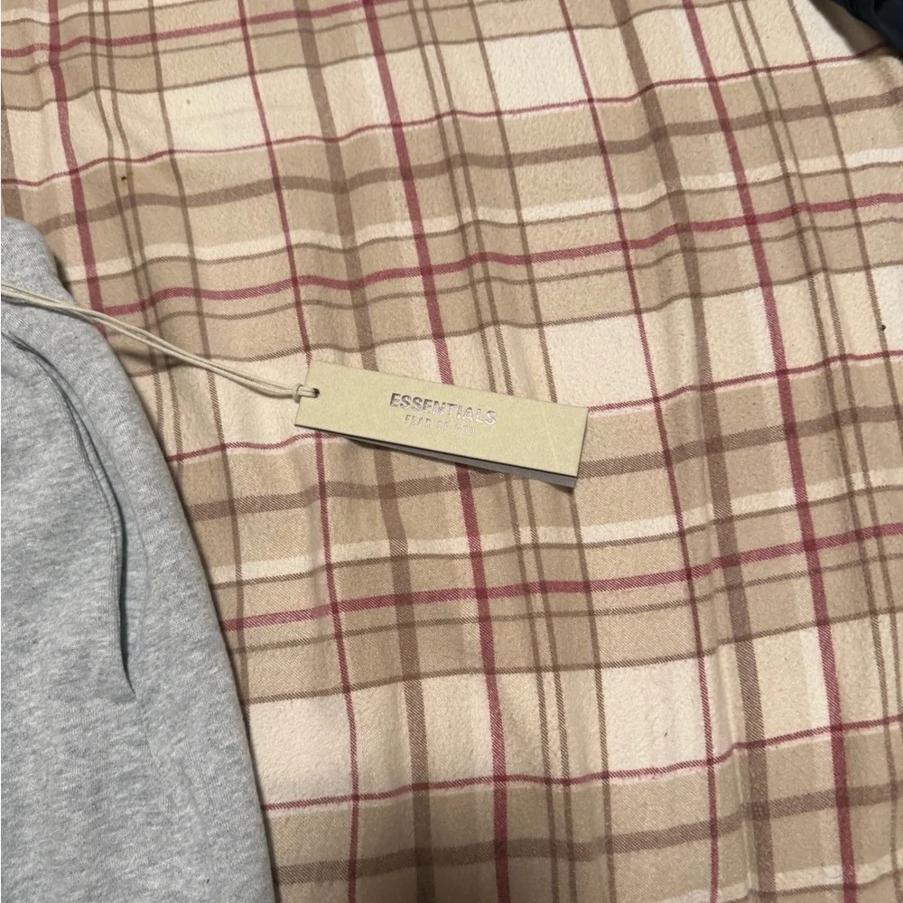 Essentials Sweatpants - Picture 9 of 11